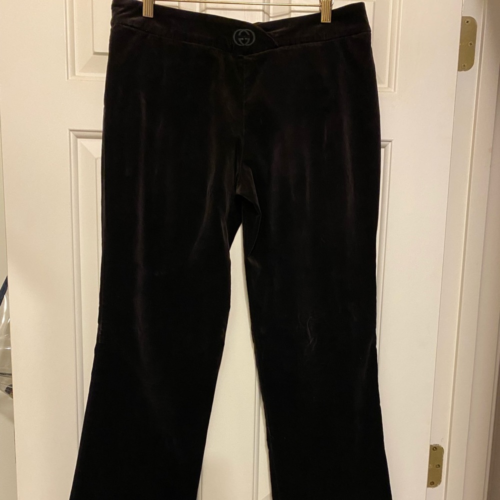 Women’s authentic Gucci velvet pants, side zipper. Fits slim size 44.  Very nice - Picture 2 of 8